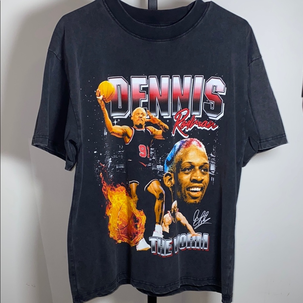 Dennis Rodman Chicago Bulls Short Sleeve Tee with Vintage Graphic Size Medium